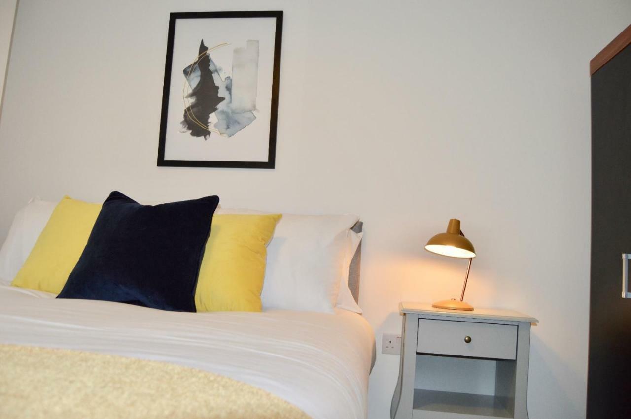 Qh31 - City Centre Location With 2 Double Bedrooms Sleeping Up To 4 People - Spacious Work Or Leisure Apartment Шеффілд Екстер'єр фото